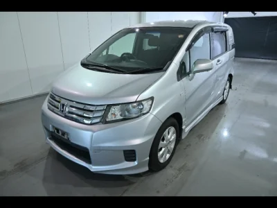 Honda Freed Spike