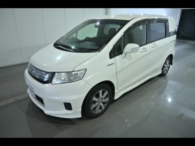Honda Freed Spike