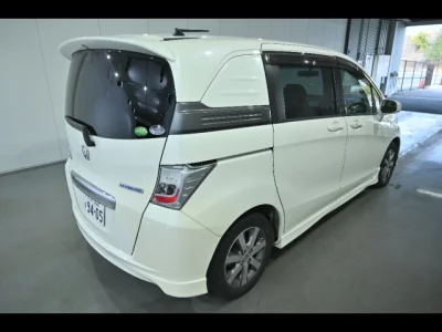 Honda Freed Spike