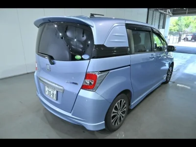 Honda Freed Spike
