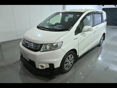 Honda Freed Spike