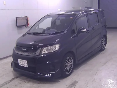 Honda Freed Spike