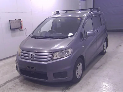 Honda Freed Spike