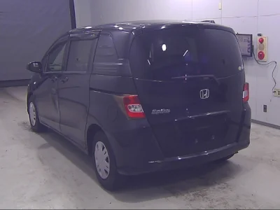 Honda Freed Spike