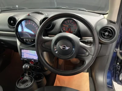 MINI Crossover