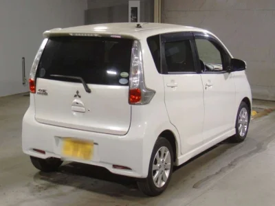 Mitsubishi EK CUSTOM