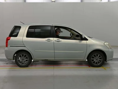 Toyota Raum