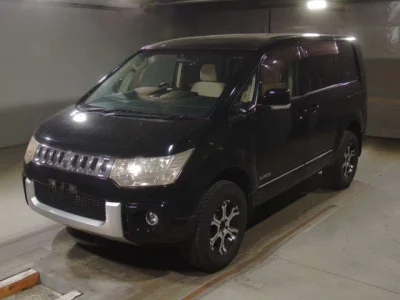 Mitsubishi DELICA D5