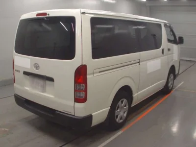 Toyota HiAce Van