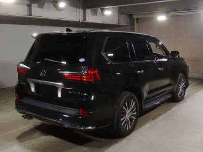 Lexus LX