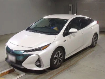 Toyota Prius PHV