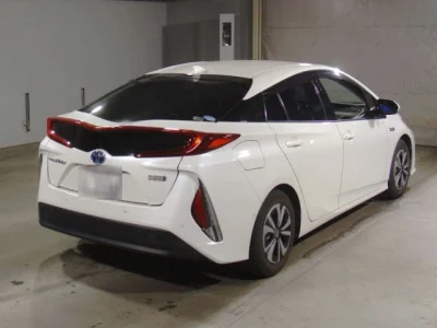 Toyota Prius PHV