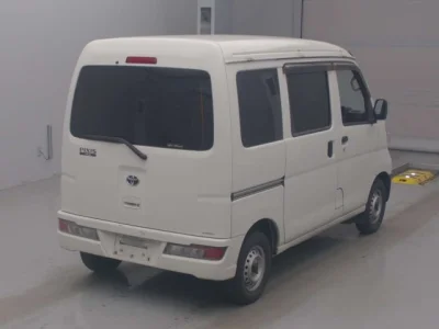 Toyota Pixis Van