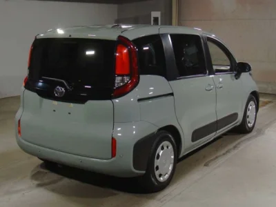Toyota Sienta