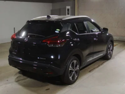 Nissan KICKS