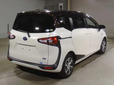 Toyota Sienta