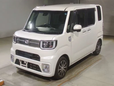 Toyota Pixis Mega