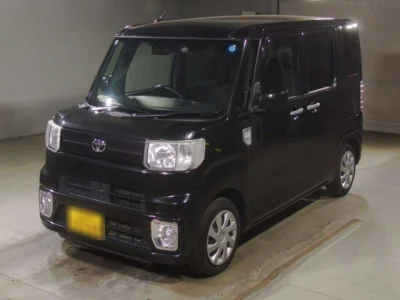 Toyota Pixis Mega
