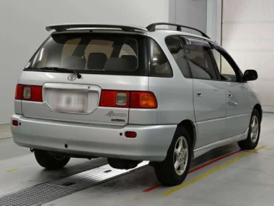 Toyota Ipsum