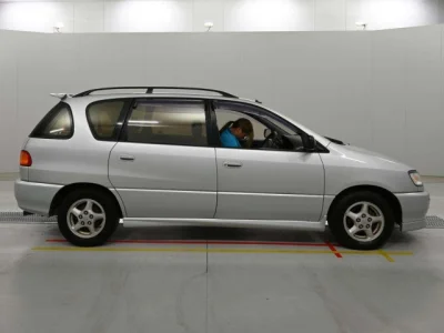 Toyota Ipsum