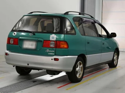 Toyota Ipsum