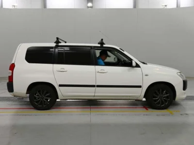 Toyota Succeed