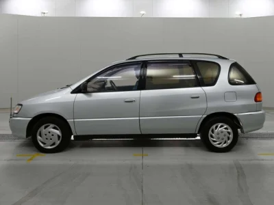 Toyota Ipsum