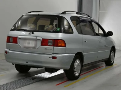 Toyota Ipsum