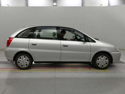Toyota Nadia