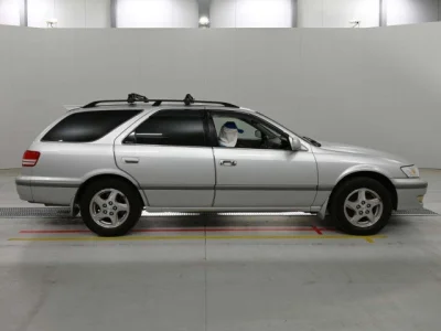 Toyota Mark II Wagon Qualis