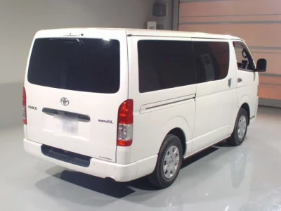 Toyota HiAce Van