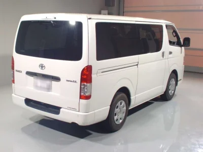 Toyota HiAce Van