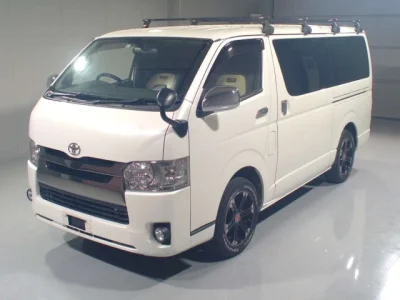 Toyota HiAce Van