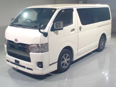 Toyota HiAce Van