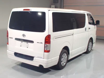Toyota HiAce Van
