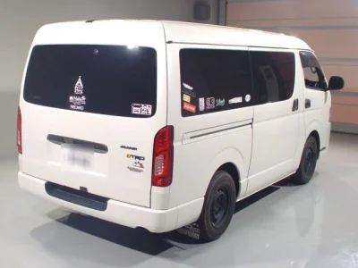 Toyota HiAce Van