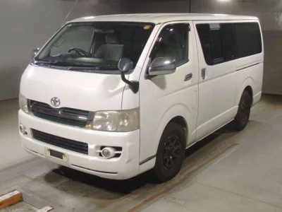 Toyota HiAce Van
