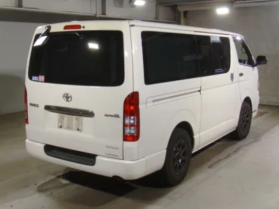 Toyota HiAce Van
