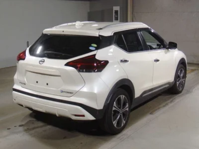 Nissan KICKS