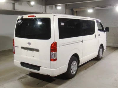 Toyota HiAce Van
