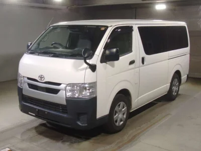 Toyota HiAce Van