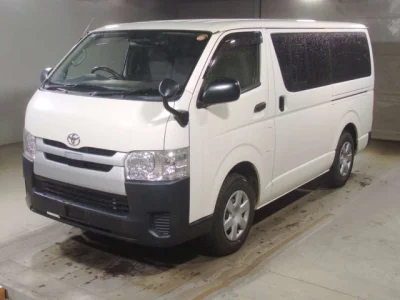 Toyota HiAce Van
