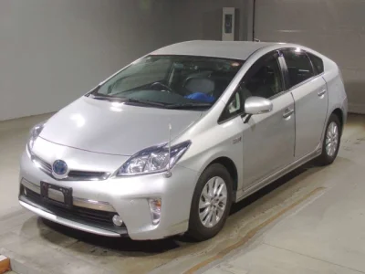 Toyota Prius PHV
