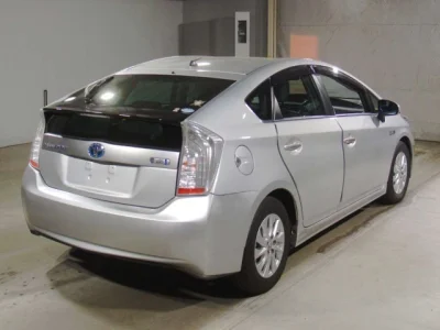 Toyota Prius PHV