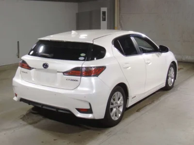 Lexus CT200h