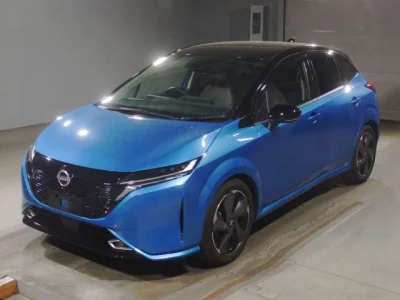 Nissan AURA