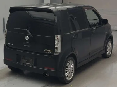 Nissan Otti
