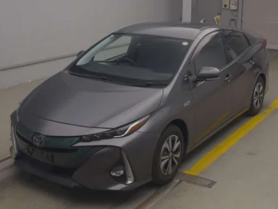 Toyota Prius PHV