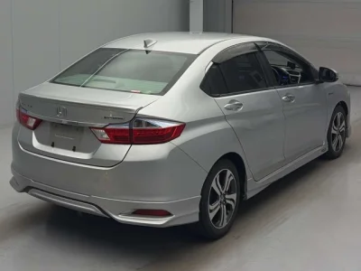 Honda GRACE