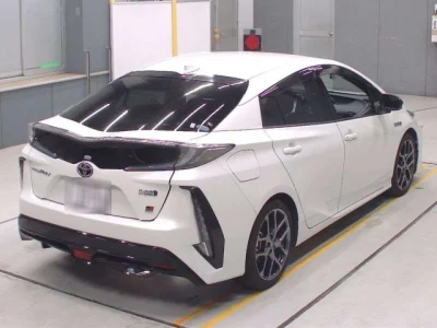 Toyota Prius PHV